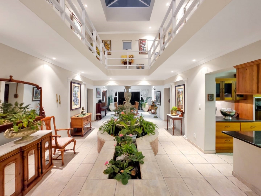 5 Bedroom Property for Sale in Bloubergstrand Western Cape